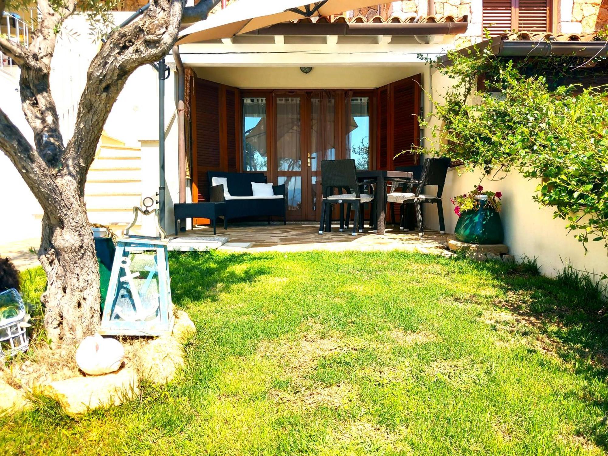 Appartamento Lu Fraili San Teodoro  Exterior foto
